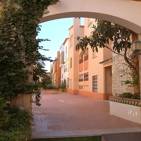 Apartment Empuriabrava By Beach & Canals *