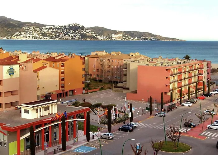 Apartment By & Canals Empuriabrava