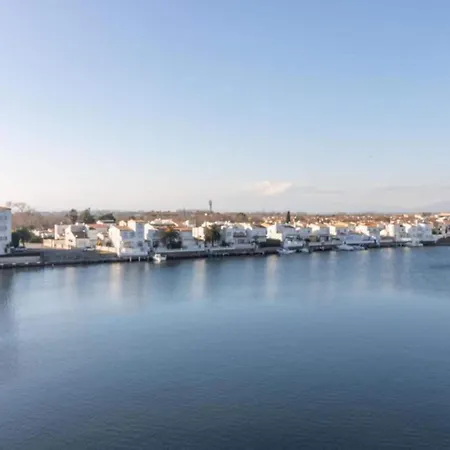 Apartment Empuriabrava By Beach & Canals *