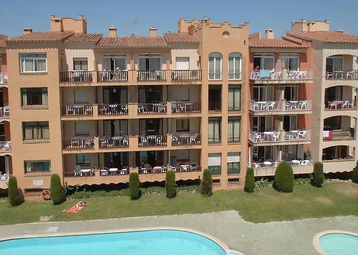 Apartment Empuriabrava By Beach & Canals